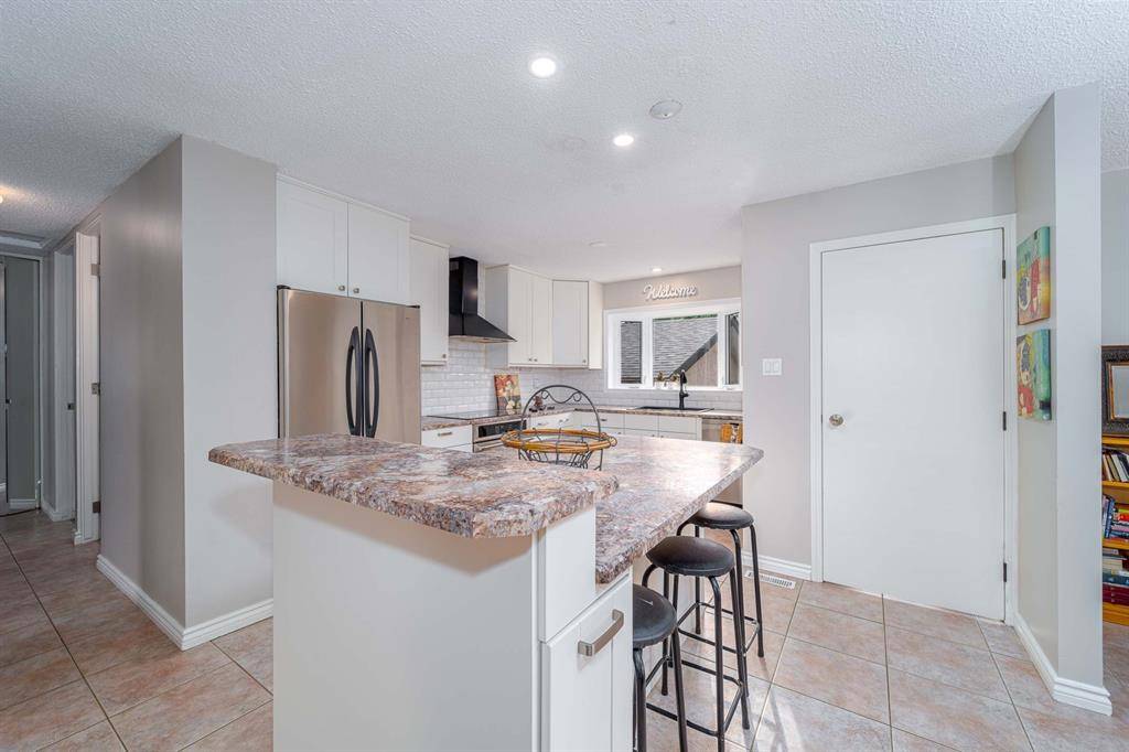 Coaldale, AB T1M 1B2,1904 9A ST