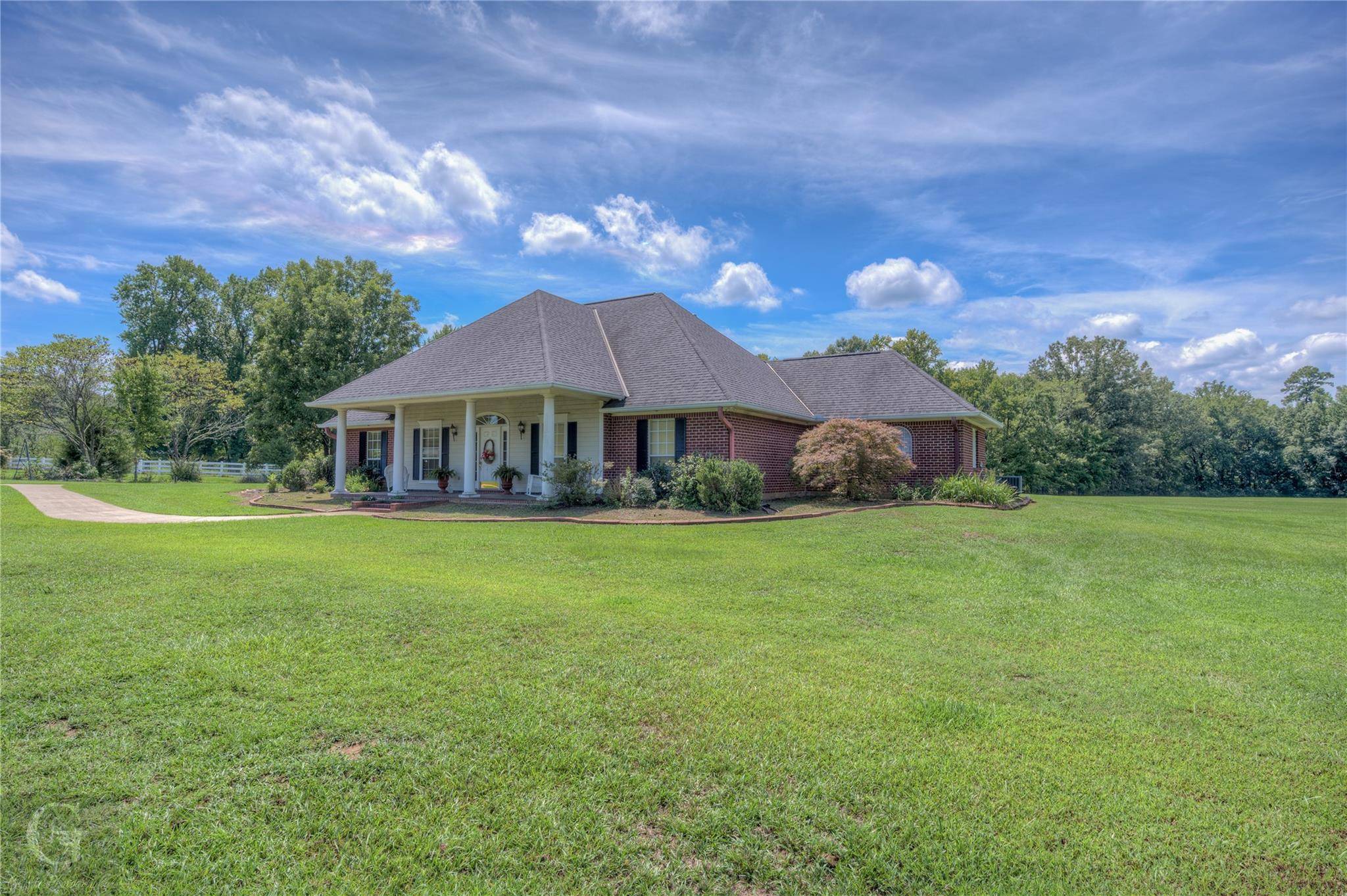 Greenwood, LA 71033,9395 Locust Hill Road