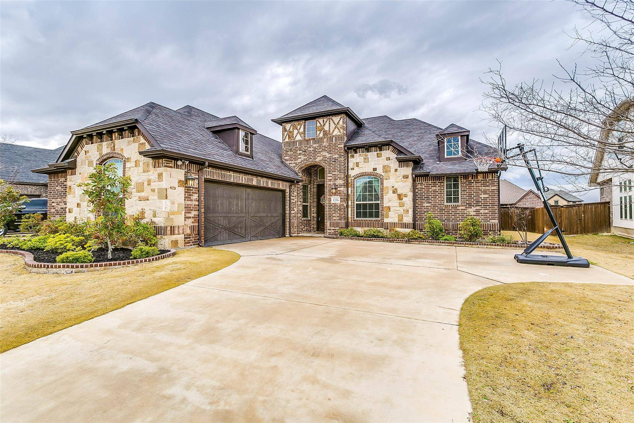 Burleson, TX 76028,1256 Teton Drive