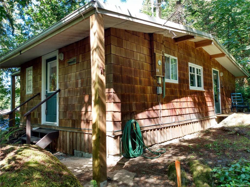 Protection Island, BC V9R 6R1,24 Captain Morgans Blvd