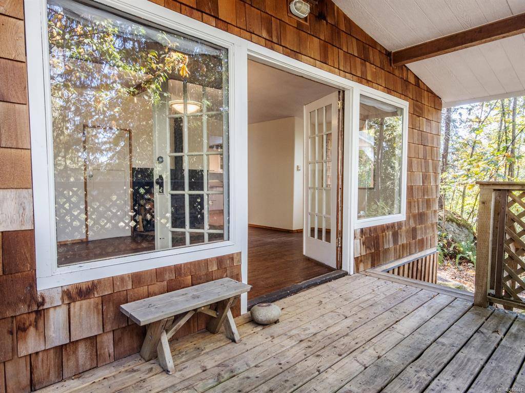 Protection Island, BC V9R 6R1,24 Captain Morgans Blvd