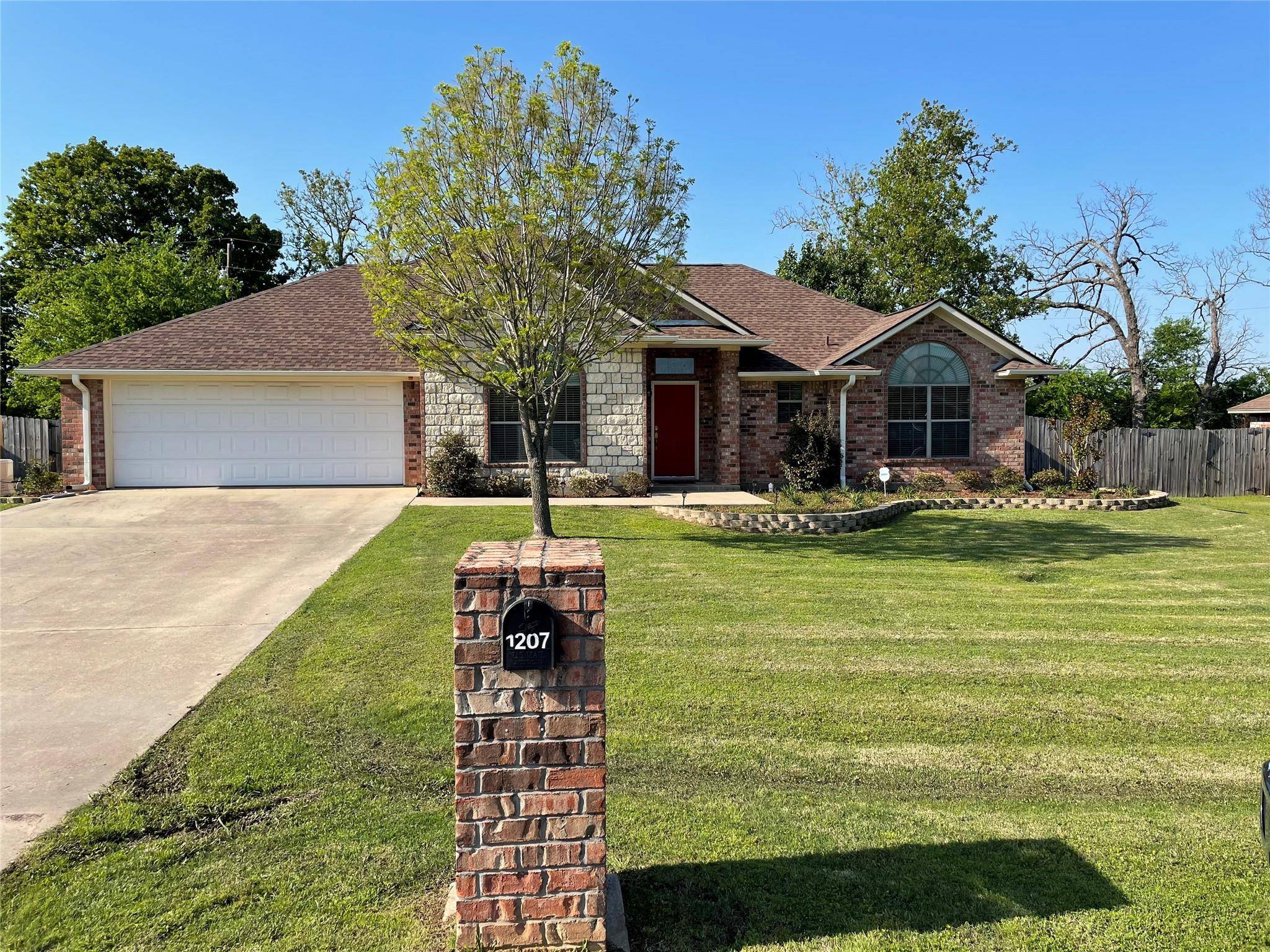 Mount Pleasant, TX 75455,1207 Silver Oak St