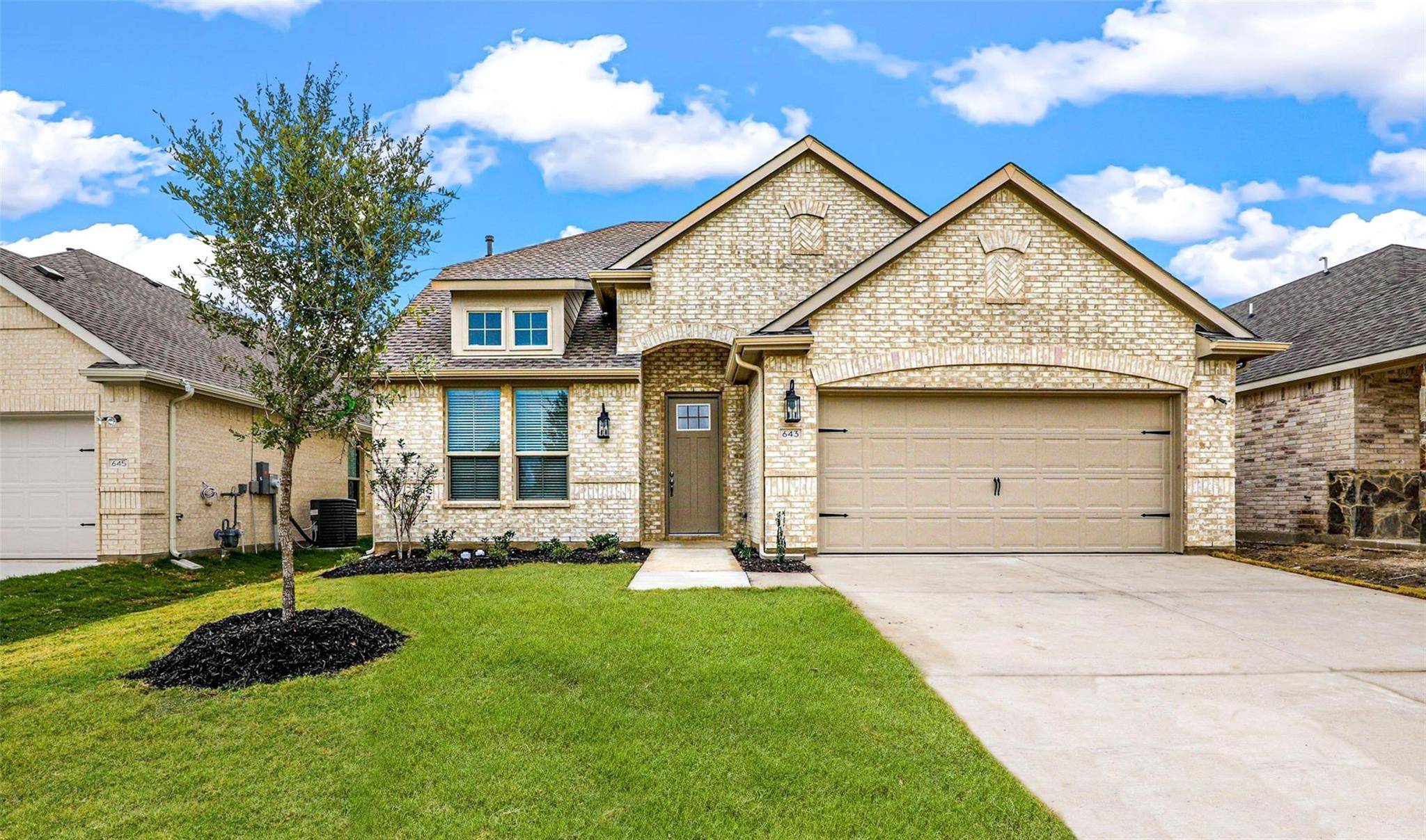 Red Oak, TX 75154,643 Bethpage Drive