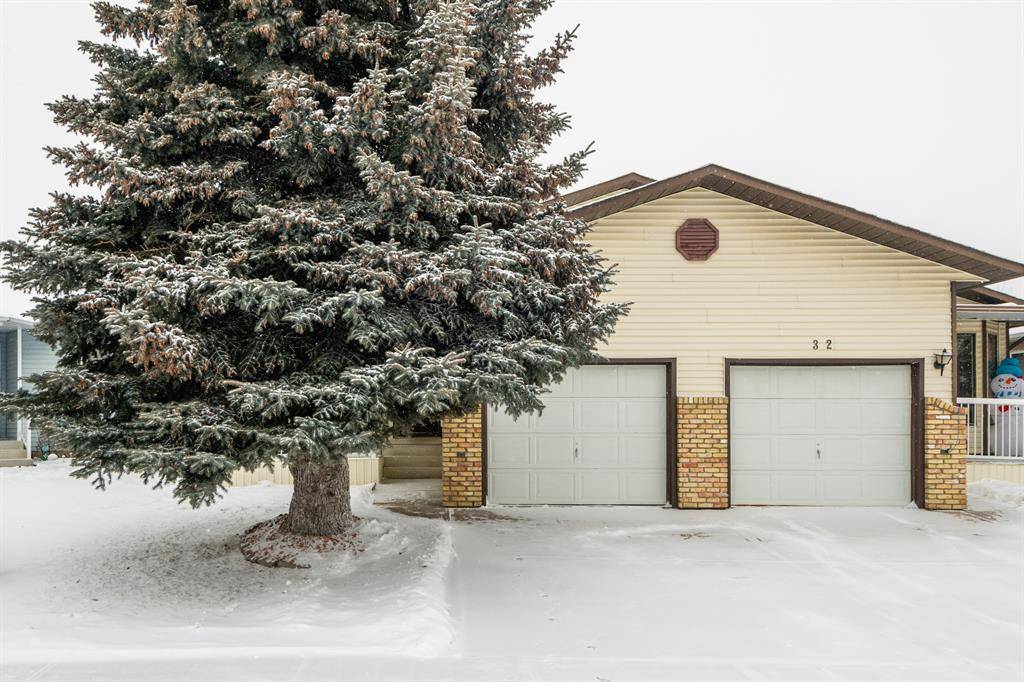 Airdrie, AB T4B 2C8,34 Woodside Close NW