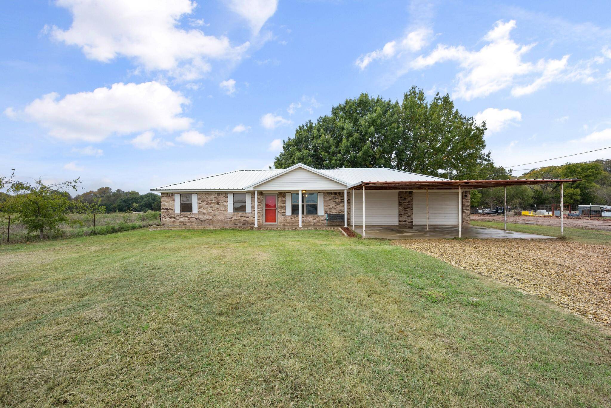 Dawson, TX 76639,150 County Road 4020