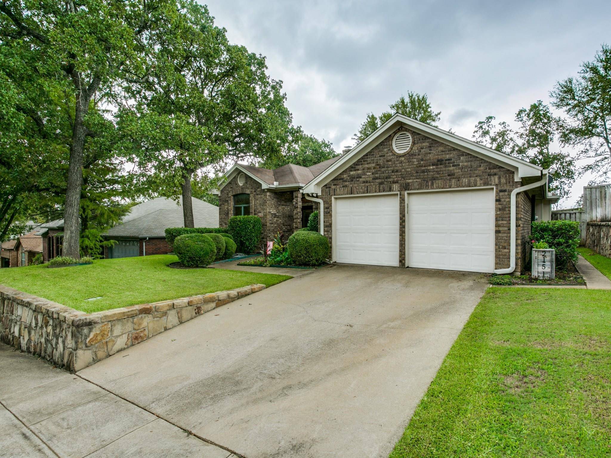 Euless, TX 76040,2151 Eva Lane