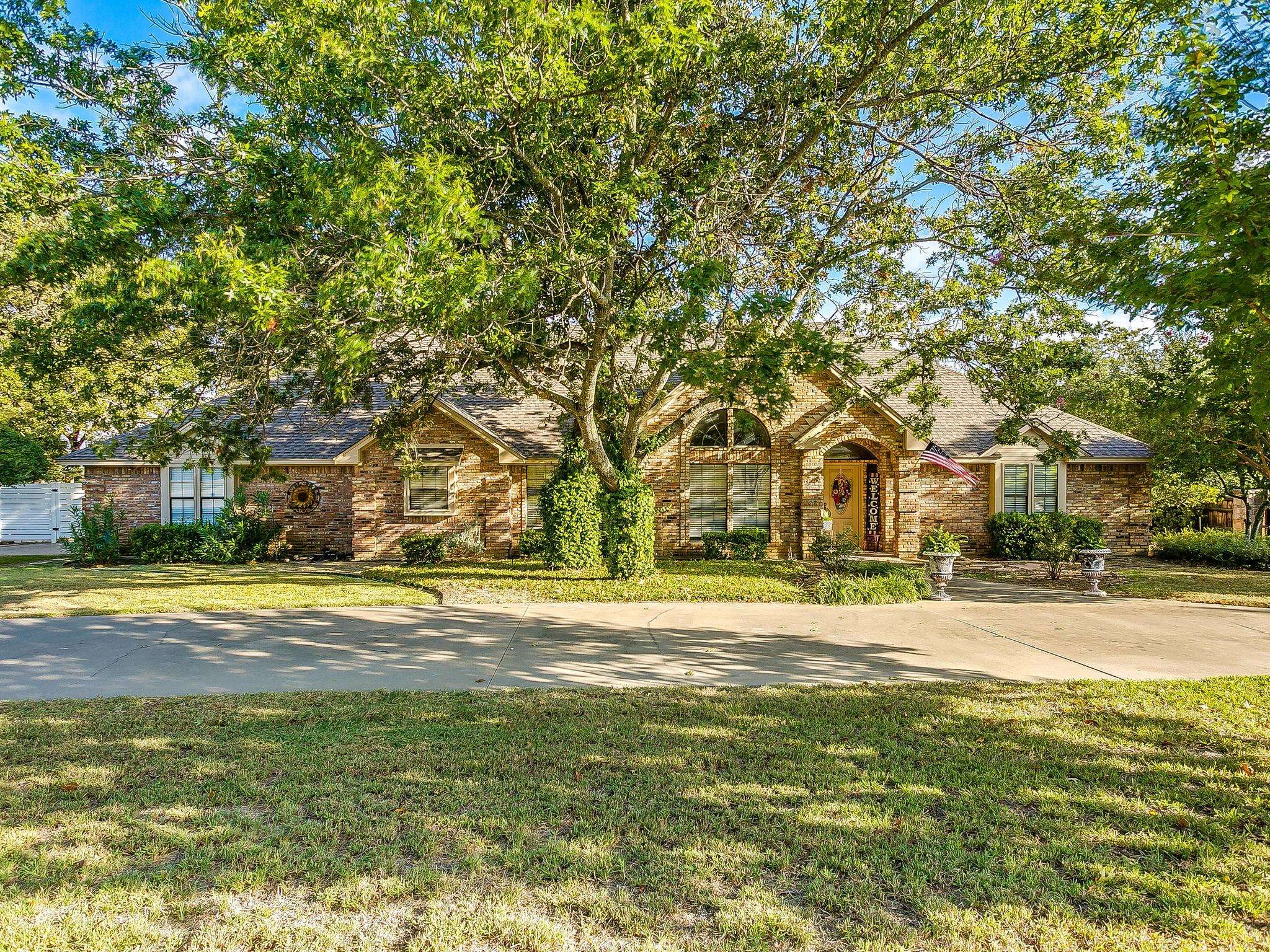 Weatherford, TX 76087,2003 Woodland Hills Lane