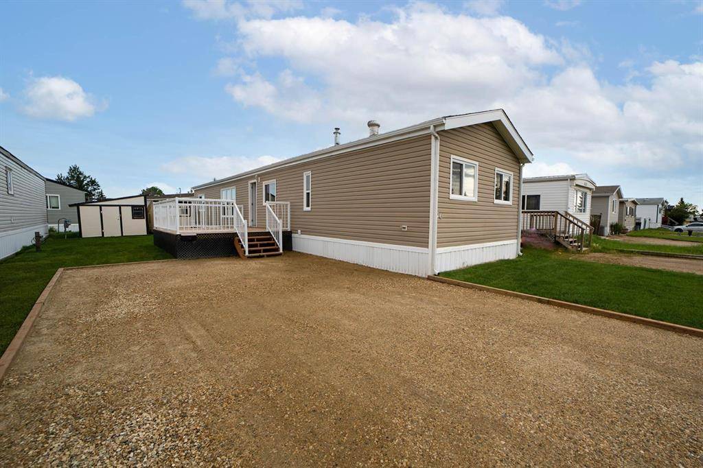 Camrose, AB T4V 5G3,4802 54 AVE #76