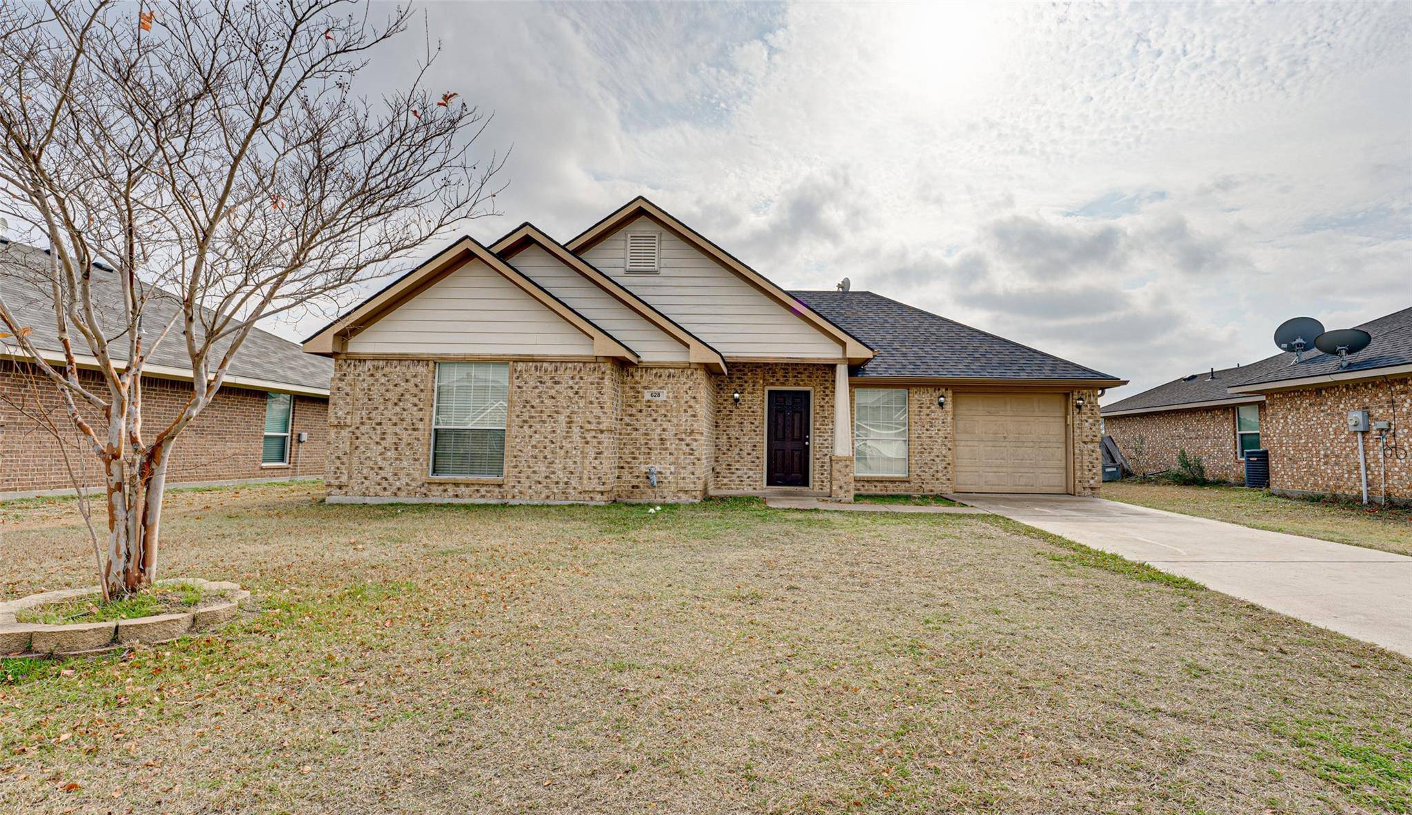 Waxahachie, TX 75165,628 Antonio Lane