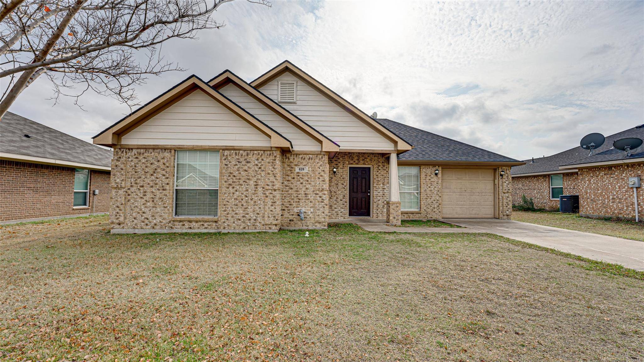 Waxahachie, TX 75165,628 Antonio Lane