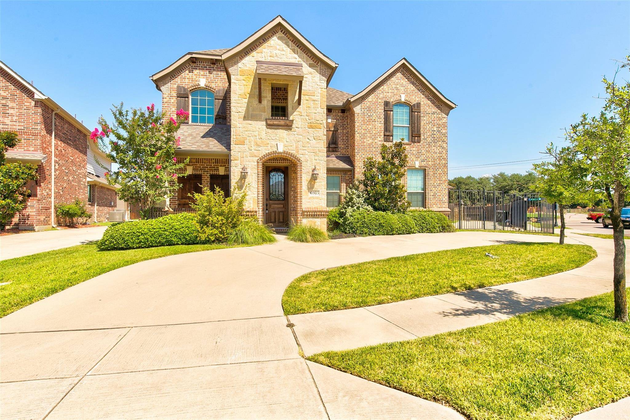 North Richland Hills, TX 76182,6985 Warbler Lane