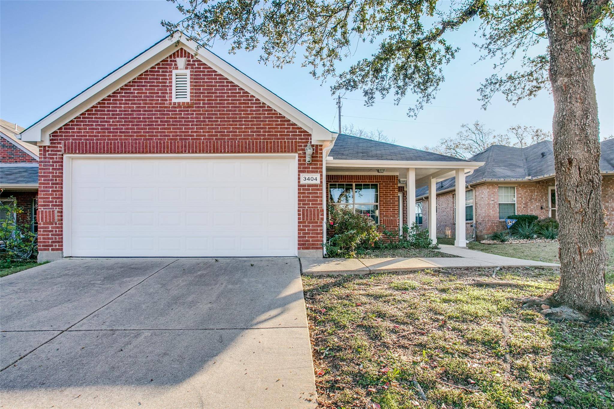 Bedford, TX 76021,3404 Versante Drive