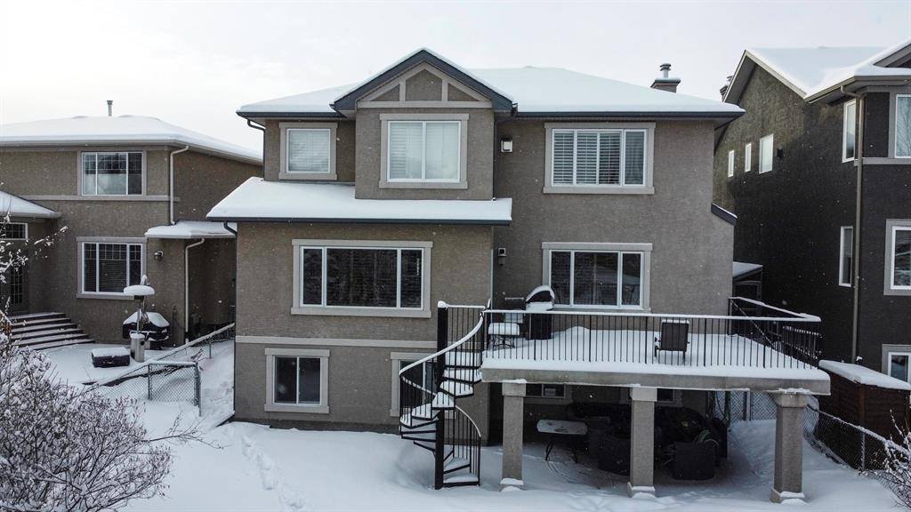 Calgary, AB T2X 3S9,18 Chapala Close SE