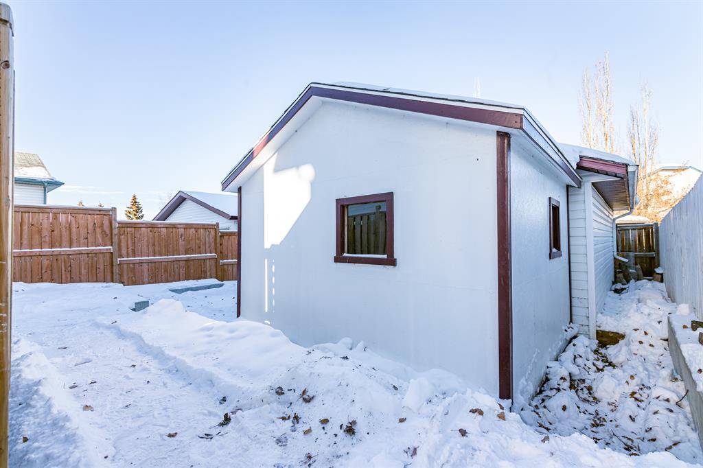 Red Deer, AB T4R2V9,120 Duston ST