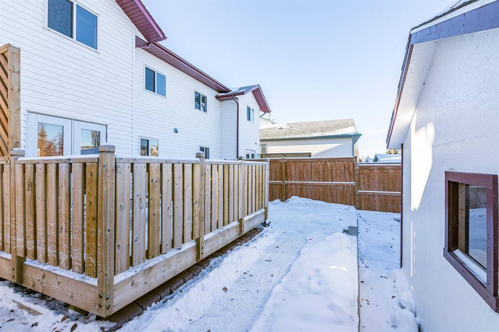 Red Deer, AB T4R2V9,120 Duston ST