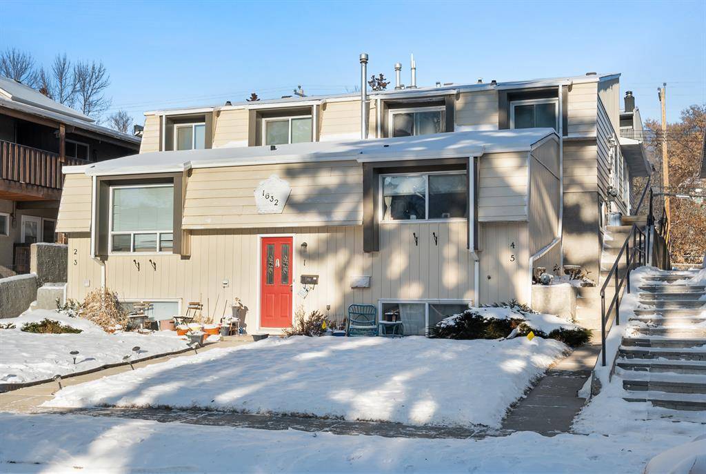 Calgary, AB T2T 1G6,1632 27 AVE SW #4