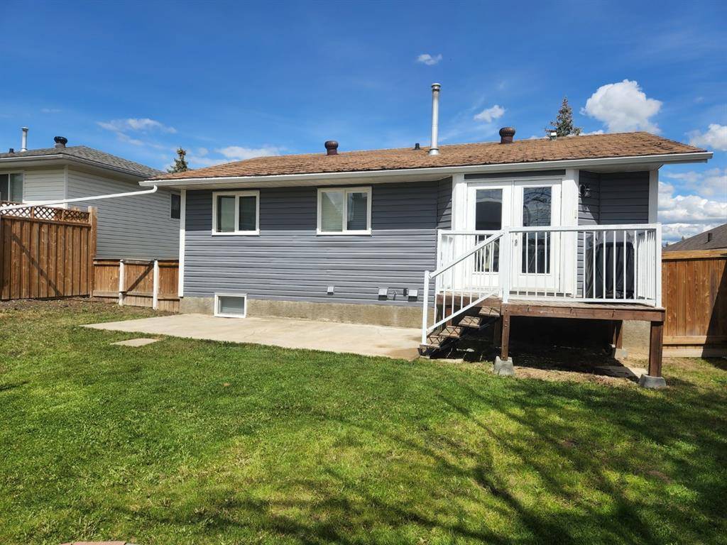 Peace River, AB T8S 1X4,9125 135 AVE