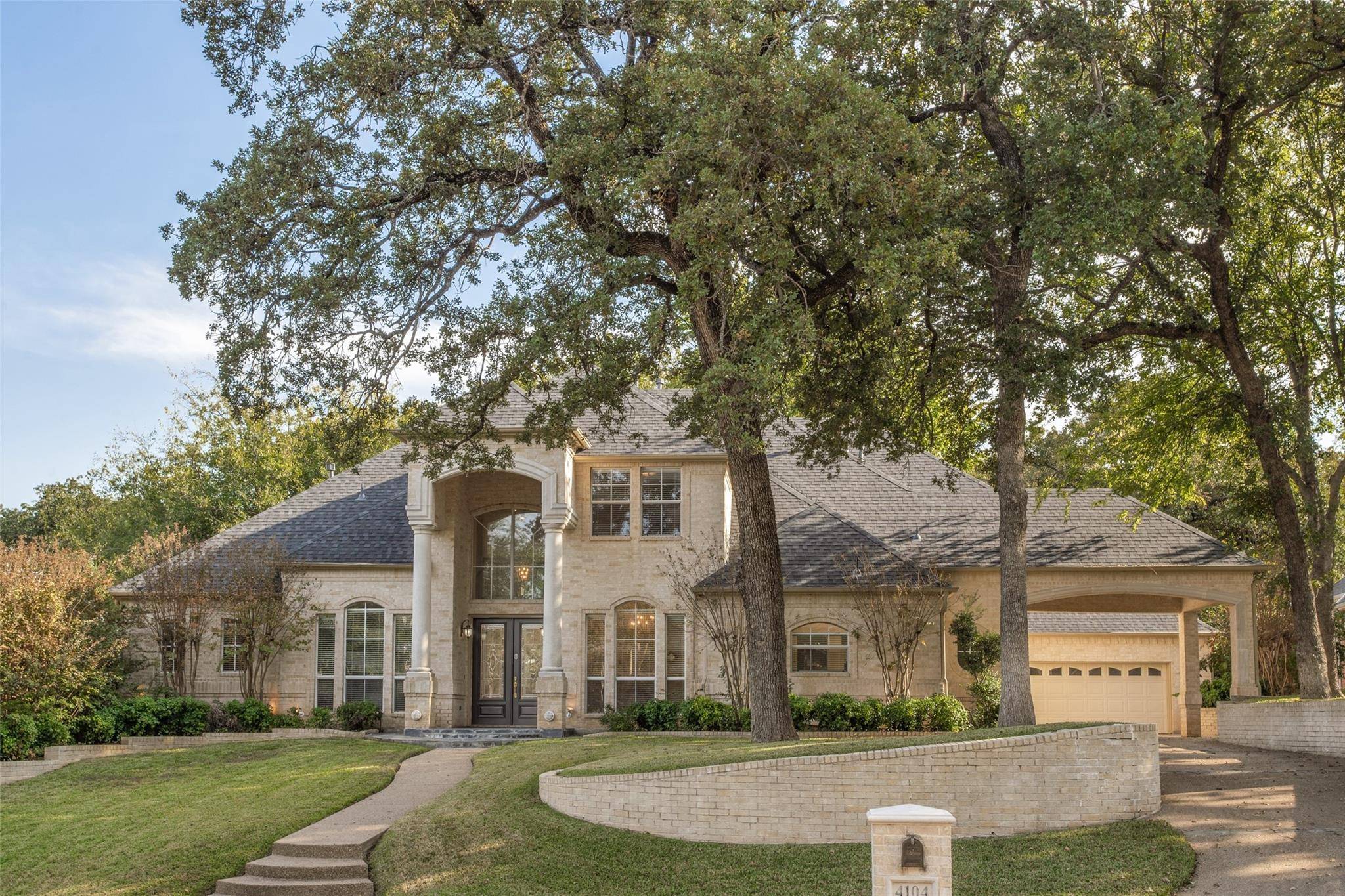 Arlington, TX 76016,4104 Vistaview Court