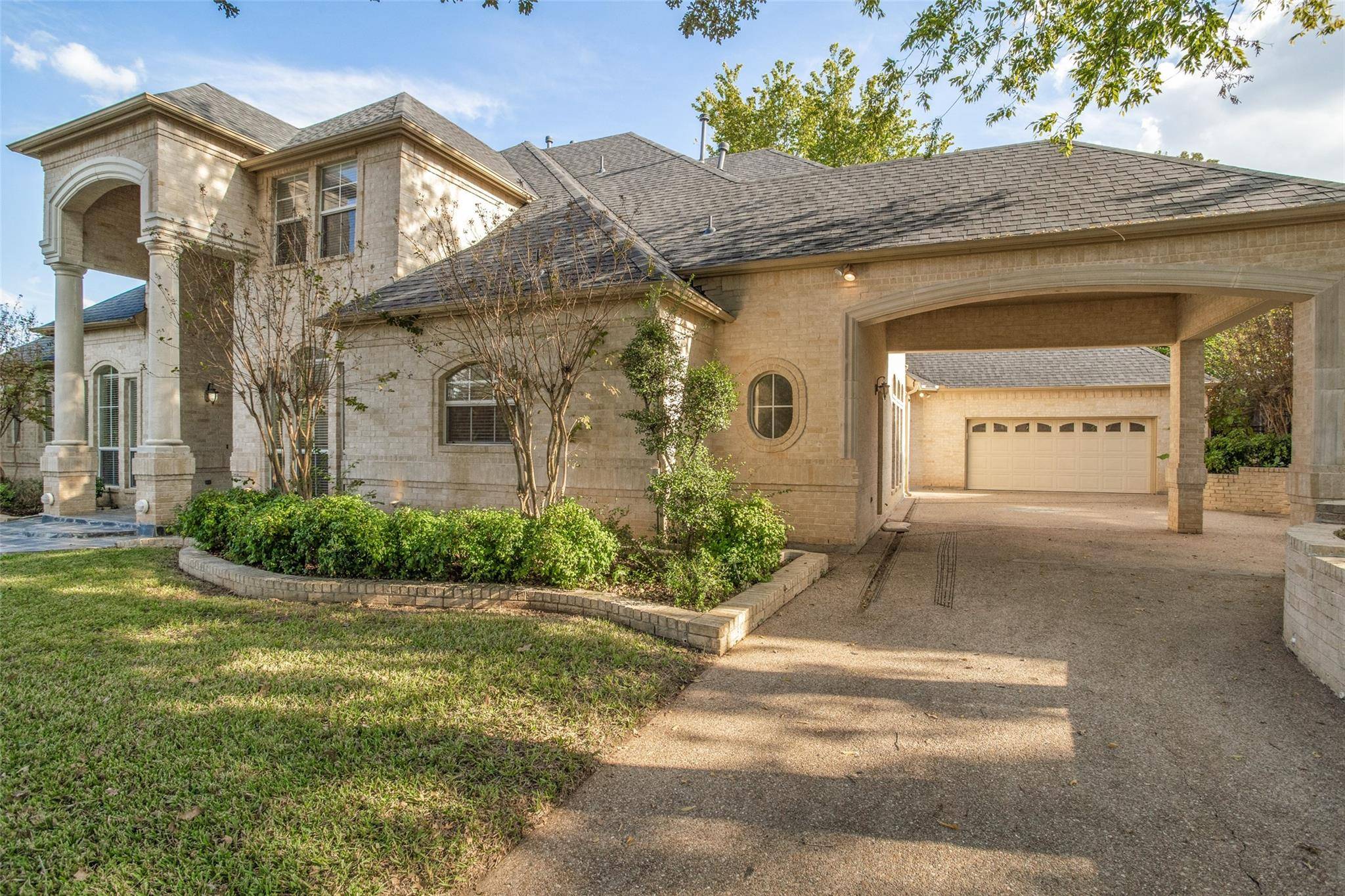 Arlington, TX 76016,4104 Vistaview Court