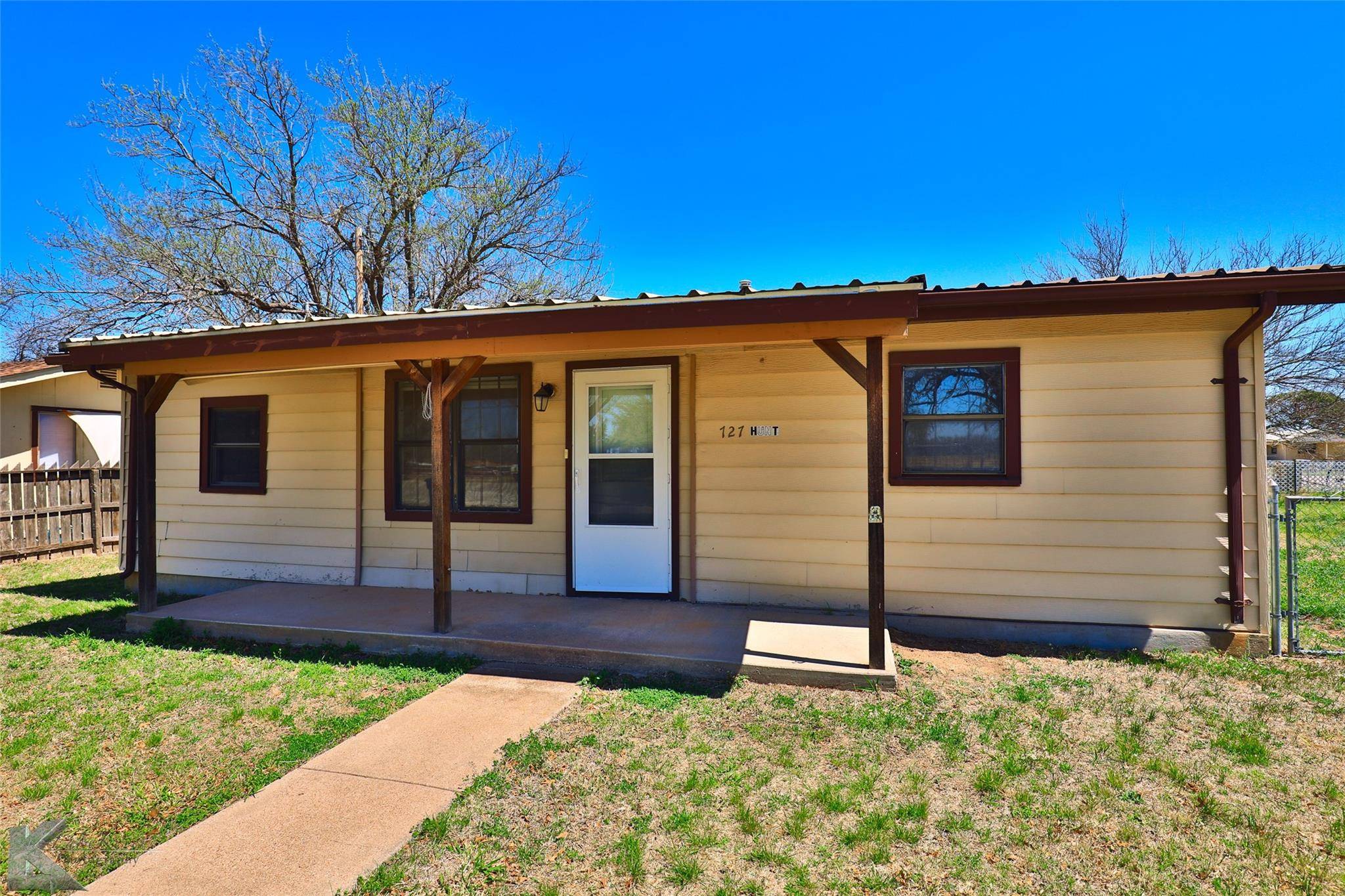 Clyde, TX 79510,727 Hunt Street