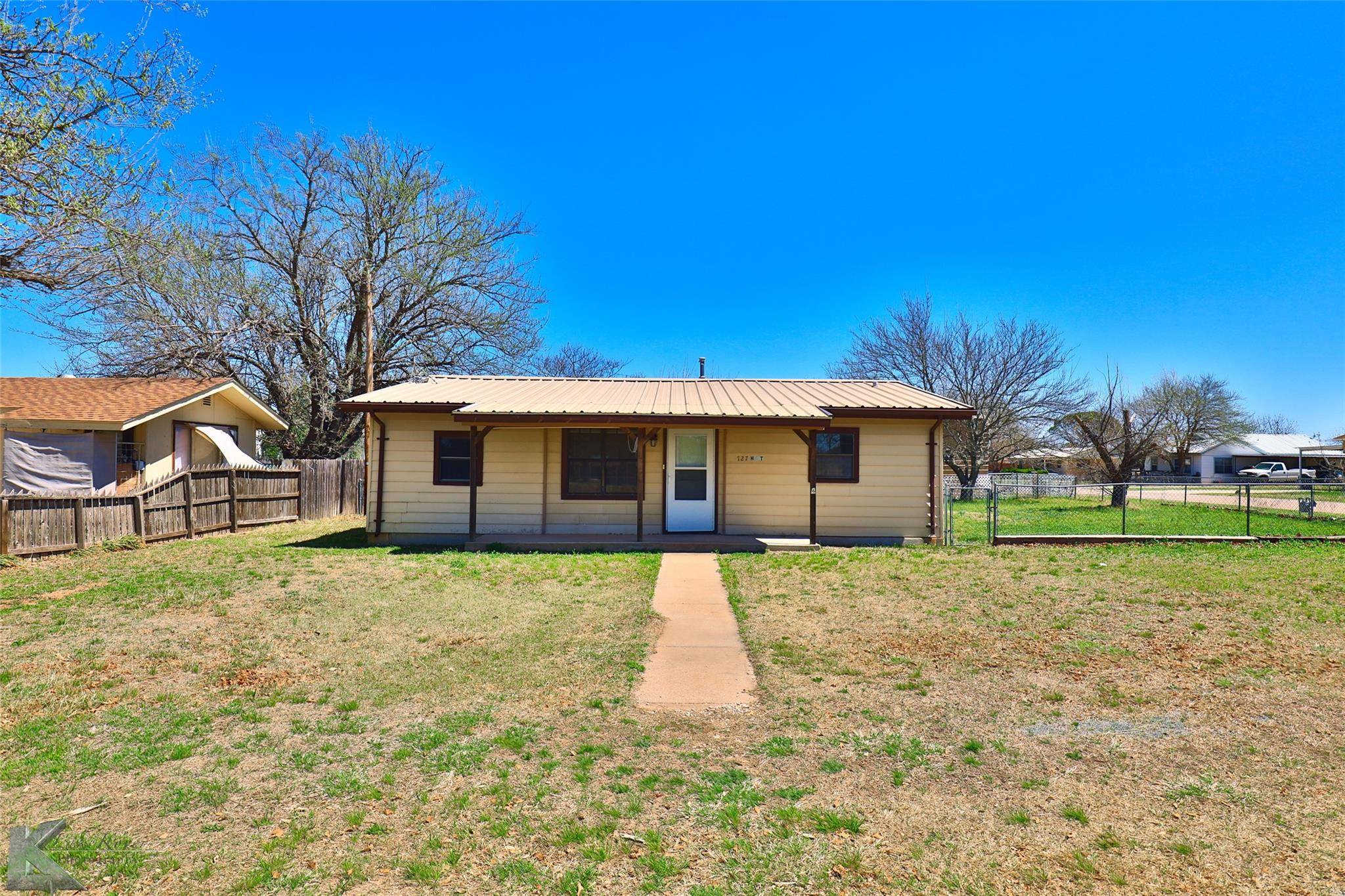 Clyde, TX 79510,727 Hunt Street