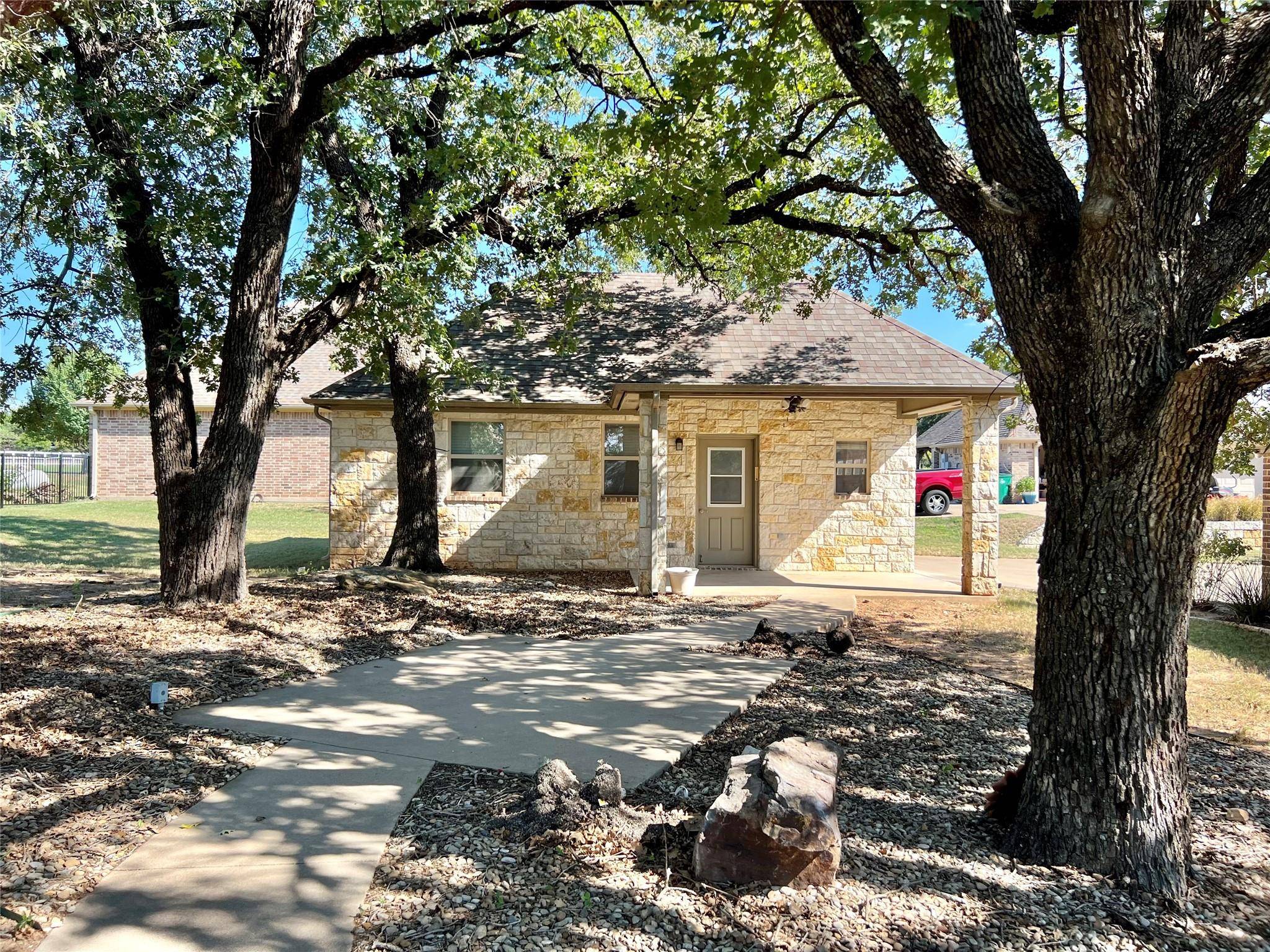 Granbury, TX 76049,2110 WOOD DUCK Lane