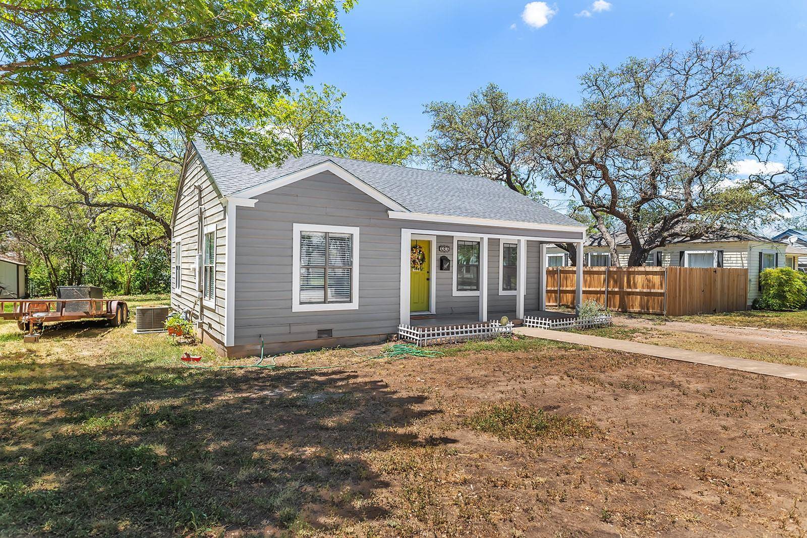 Brady, TX 76825,606 Poplar Drive