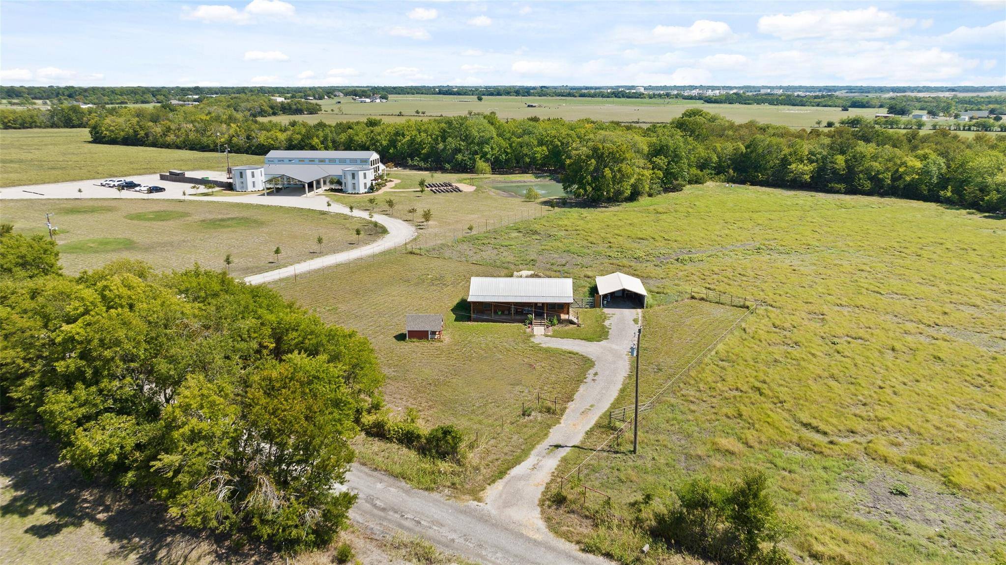 Leonard, TX 75452,670 County Road 4945