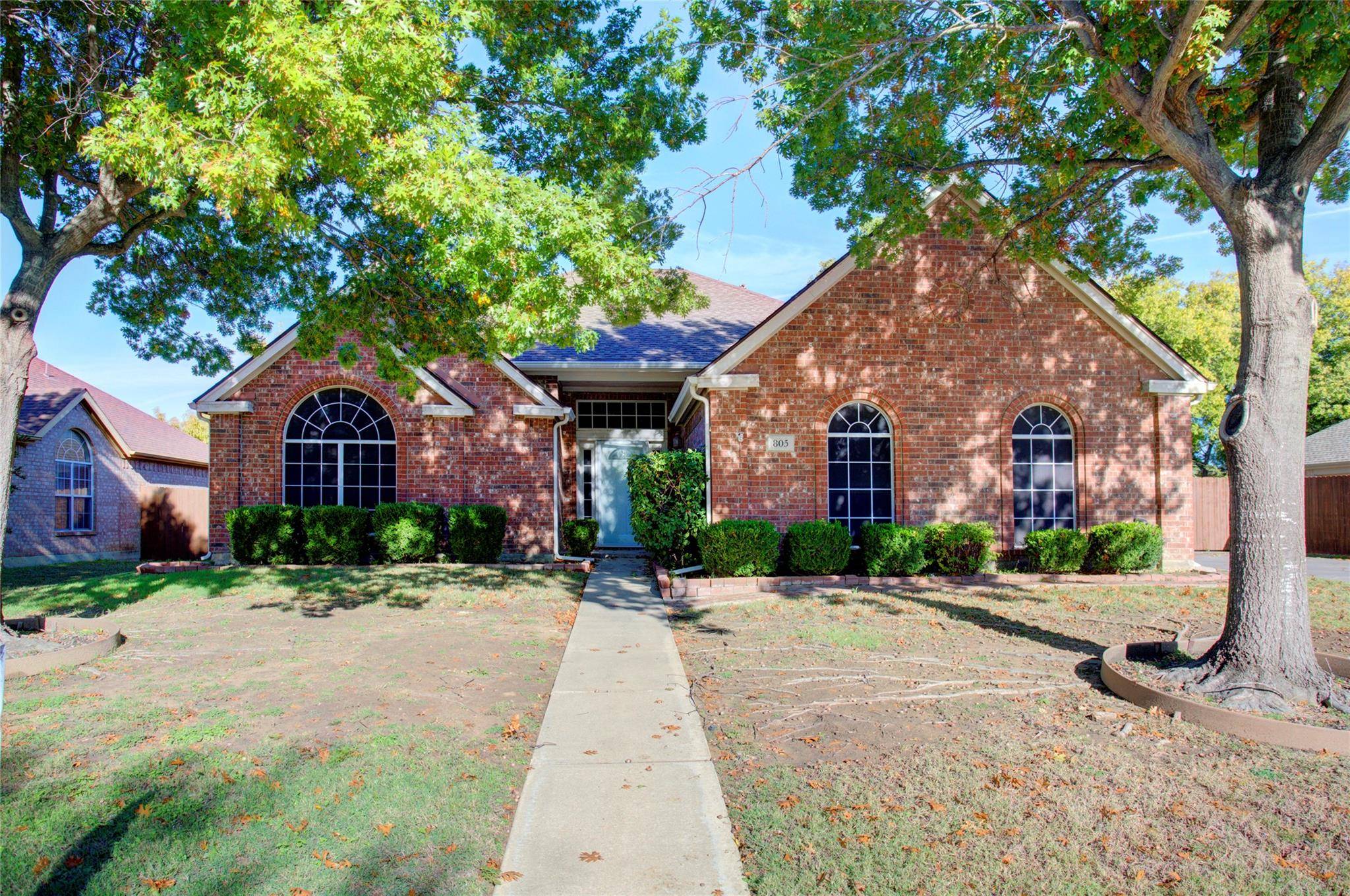 Mansfield, TX 76063,805 Saint Eric Drive