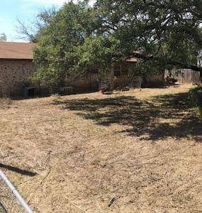 Brady, TX 76825,905 S Willow Street