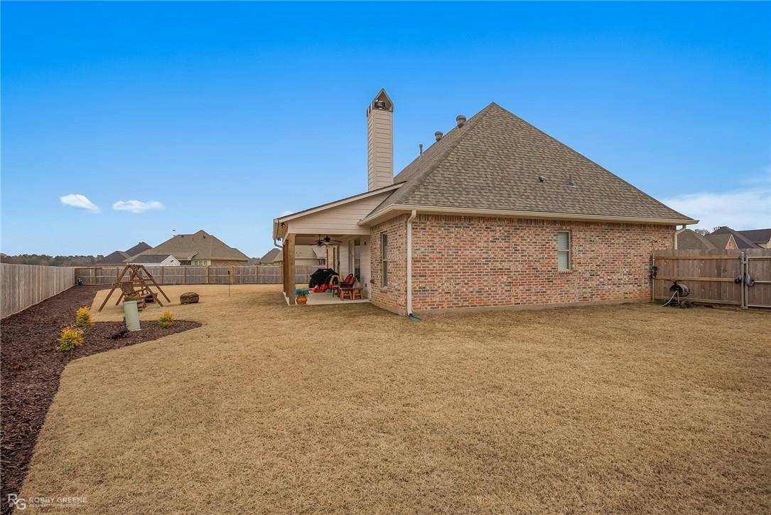 Benton, LA 71006,408 Halifax Circle