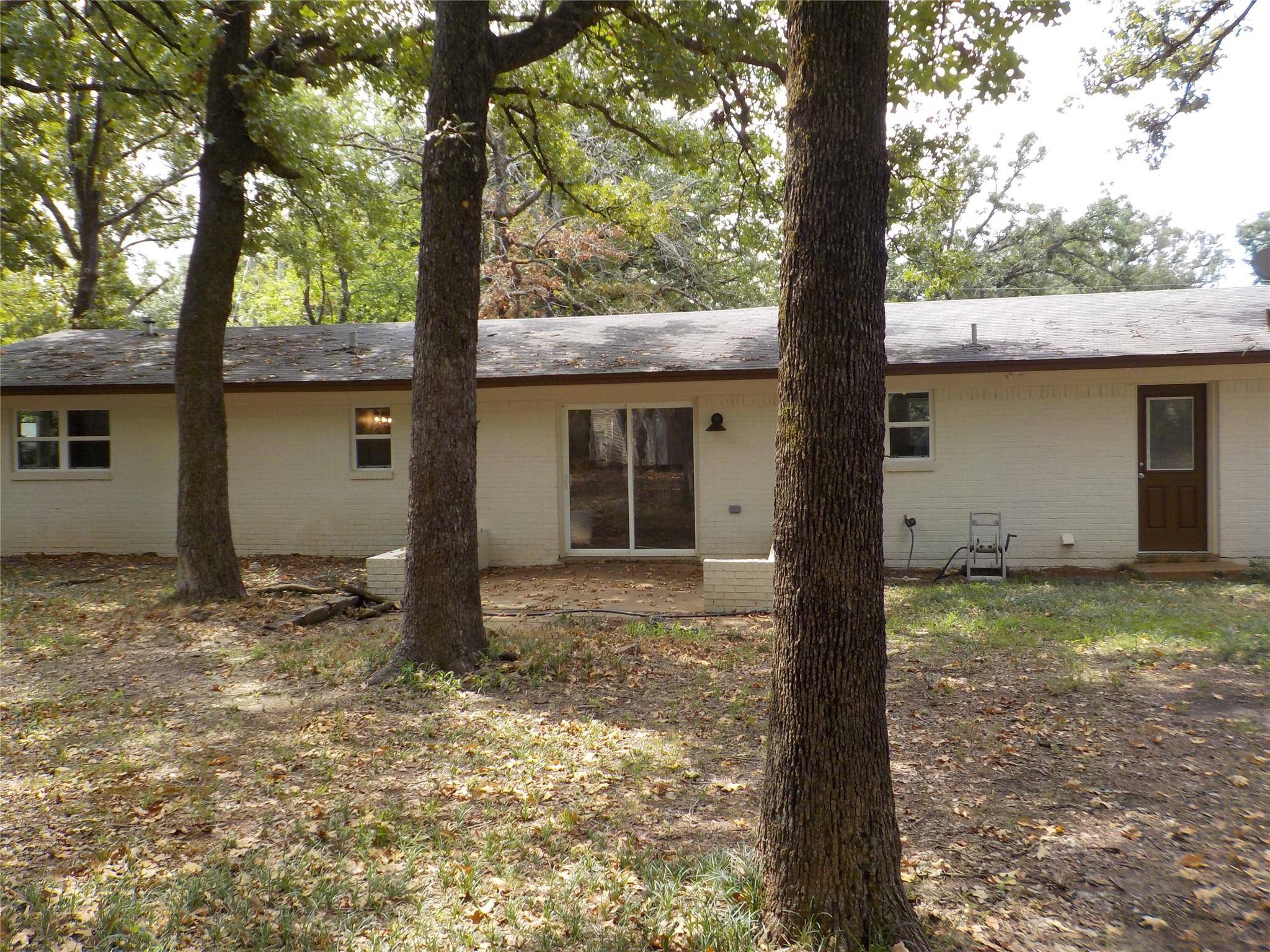 Grand Saline, TX 75140,209 N Oaks Drive