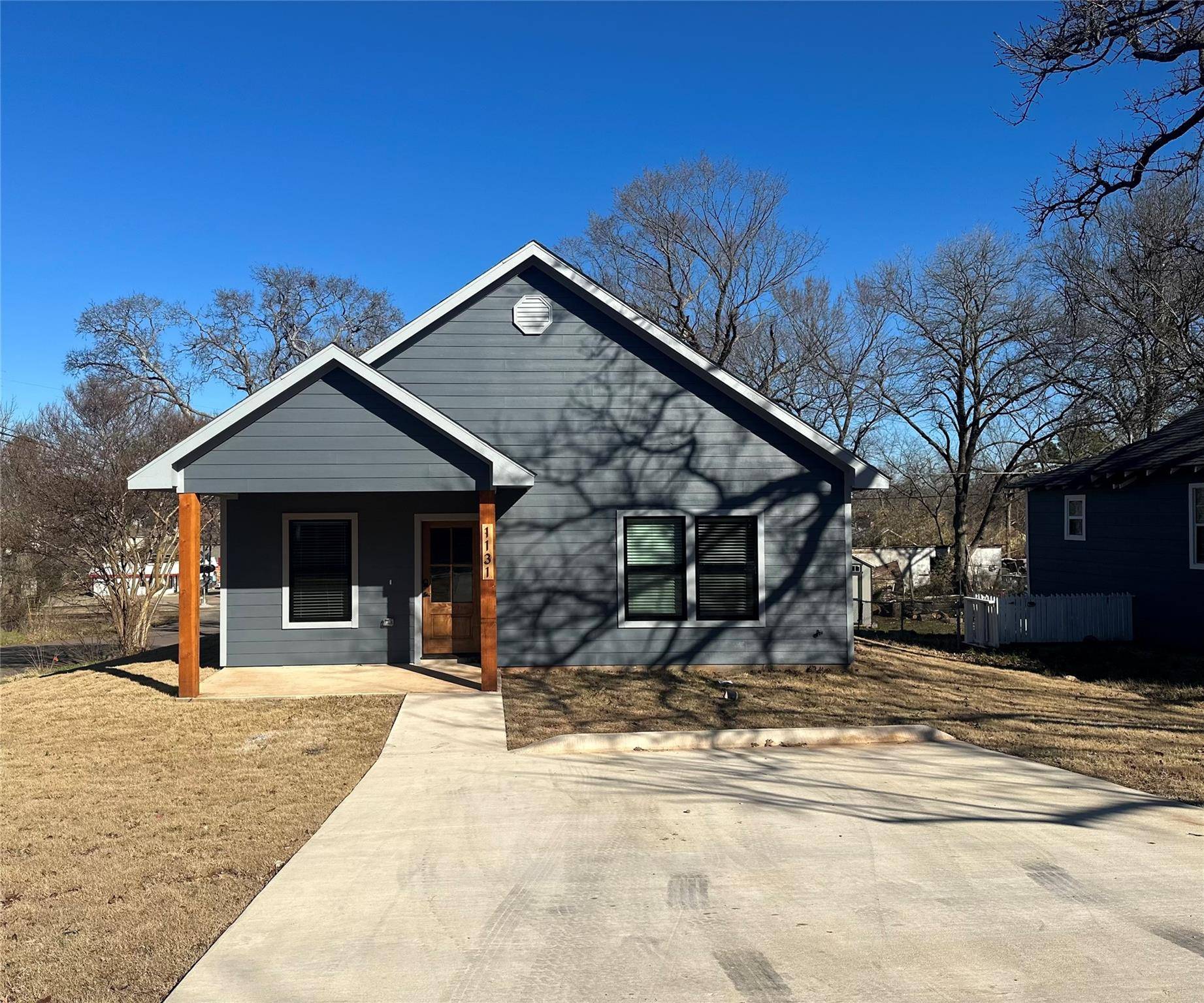 Denison, TX 75020,1131 W Owings Street