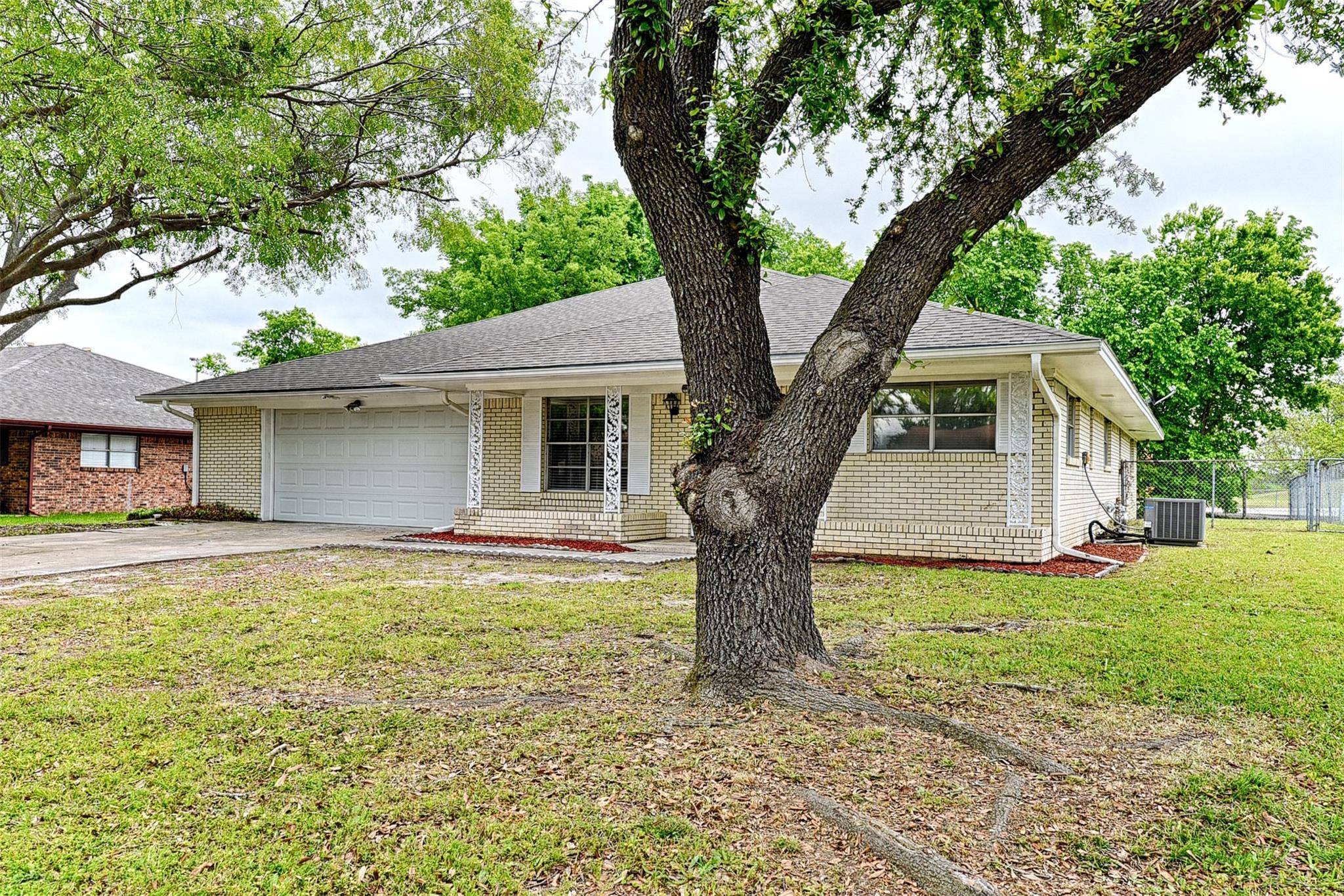 Greenville, TX 75402,609 Deer Drive