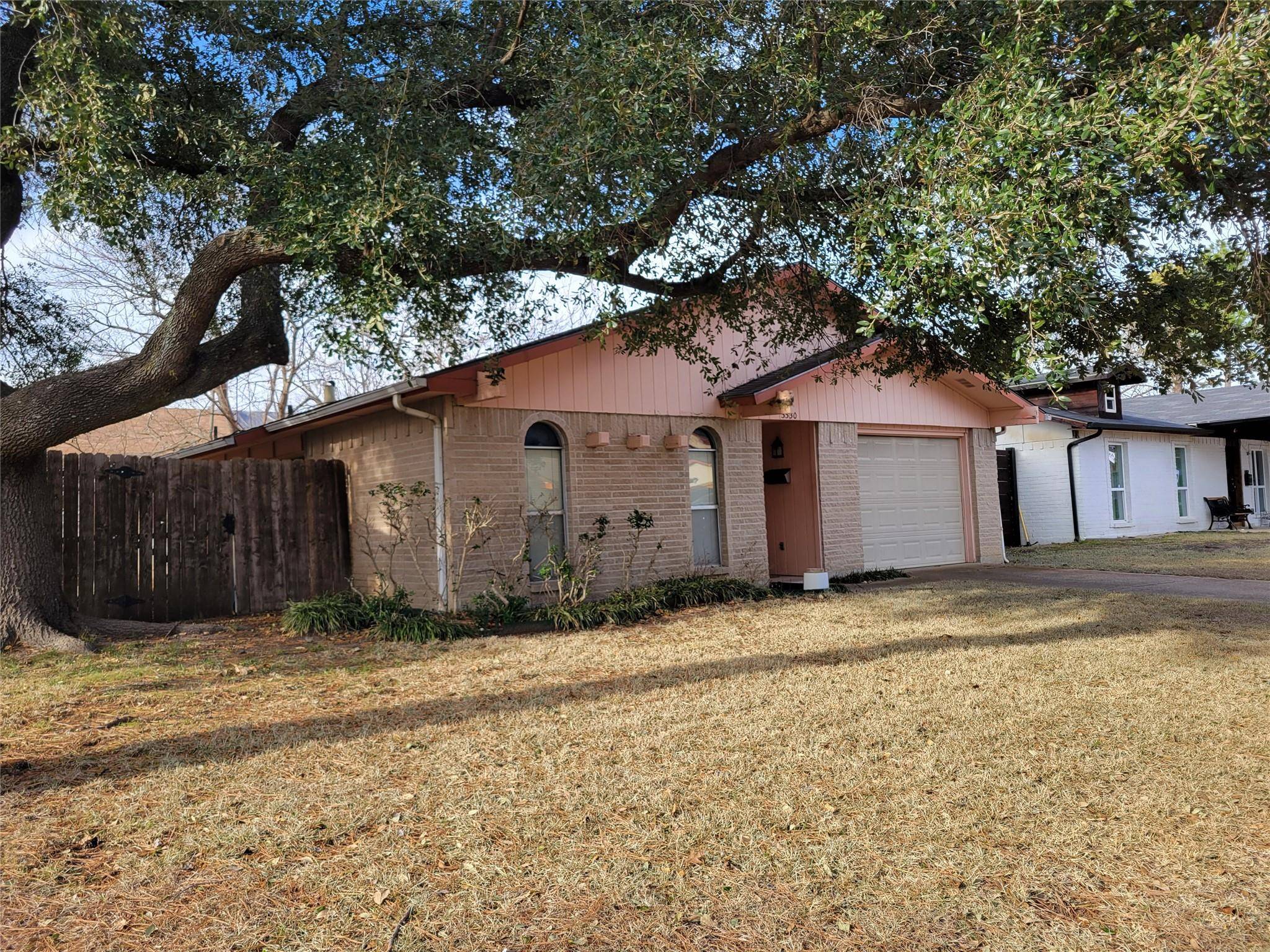 Garland, TX 75043,5530 Saddleback Road