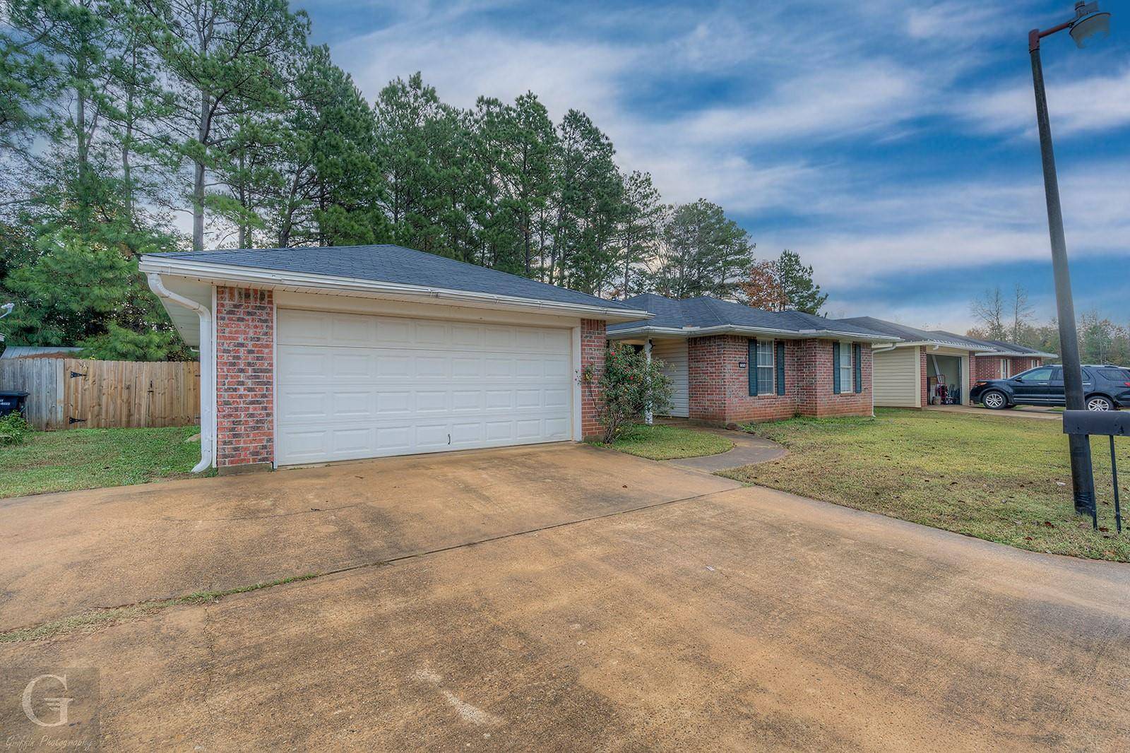 Haughton, LA 71037,7504 Oaktree Lane