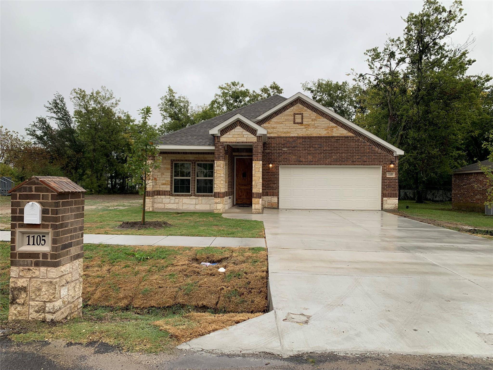 Terrell, TX 75160,1105 S Frances Street