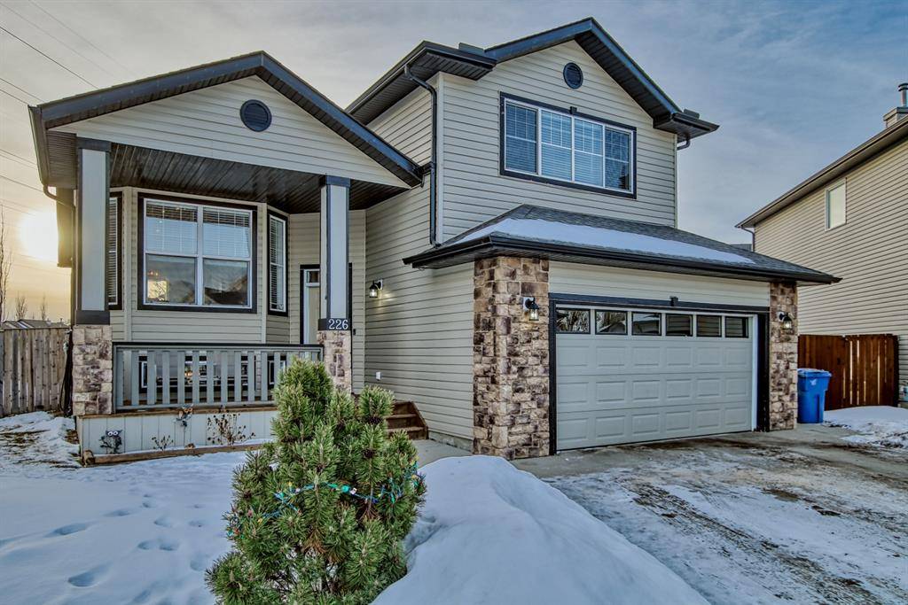 Chestermere, AB T1X 1S1,226 West Creek Mews