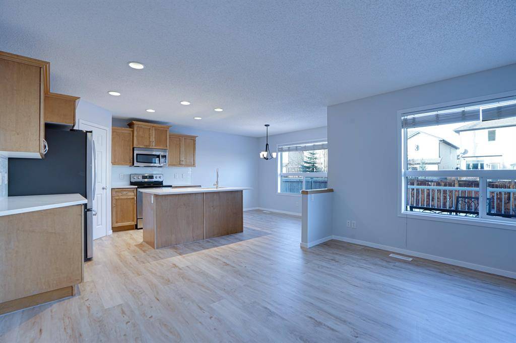 Calgary, AB T3L 3E3,90 Tuscany Springs HL NW