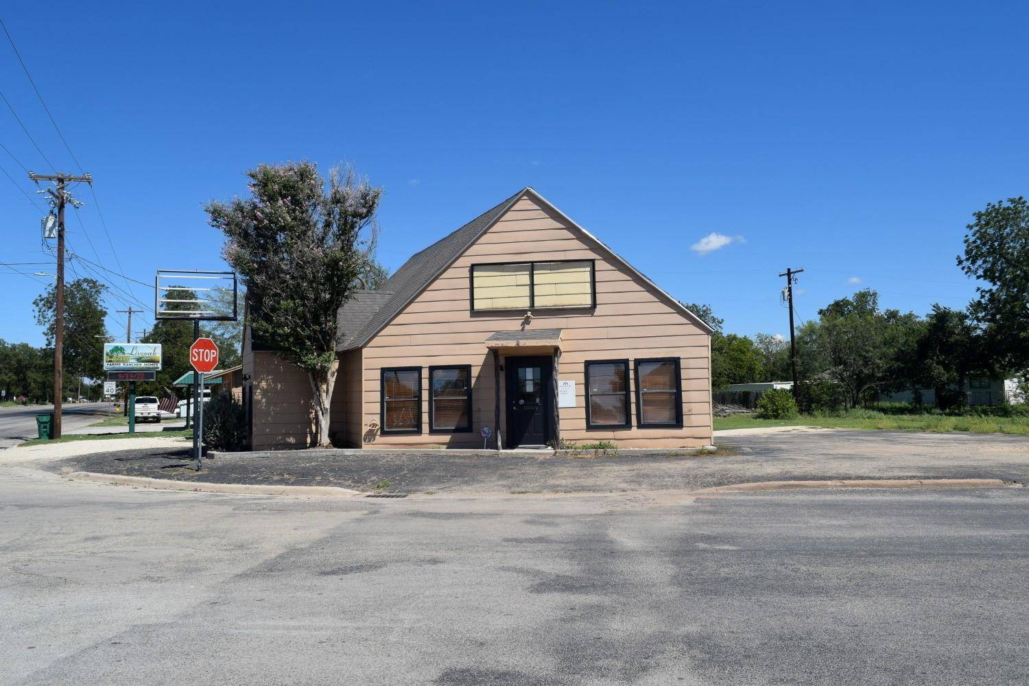 Coleman, TX 76834,1819 S Commercial Avenue