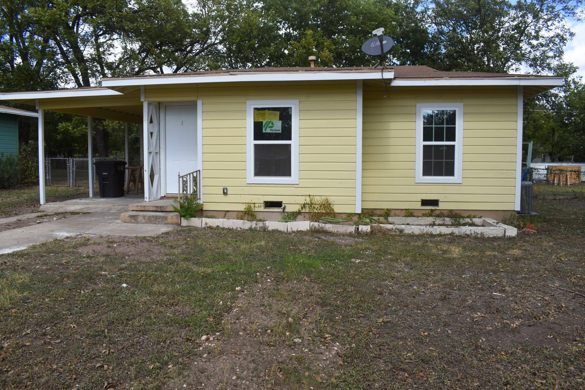 Brady, TX 76825,904 Calcutta Street