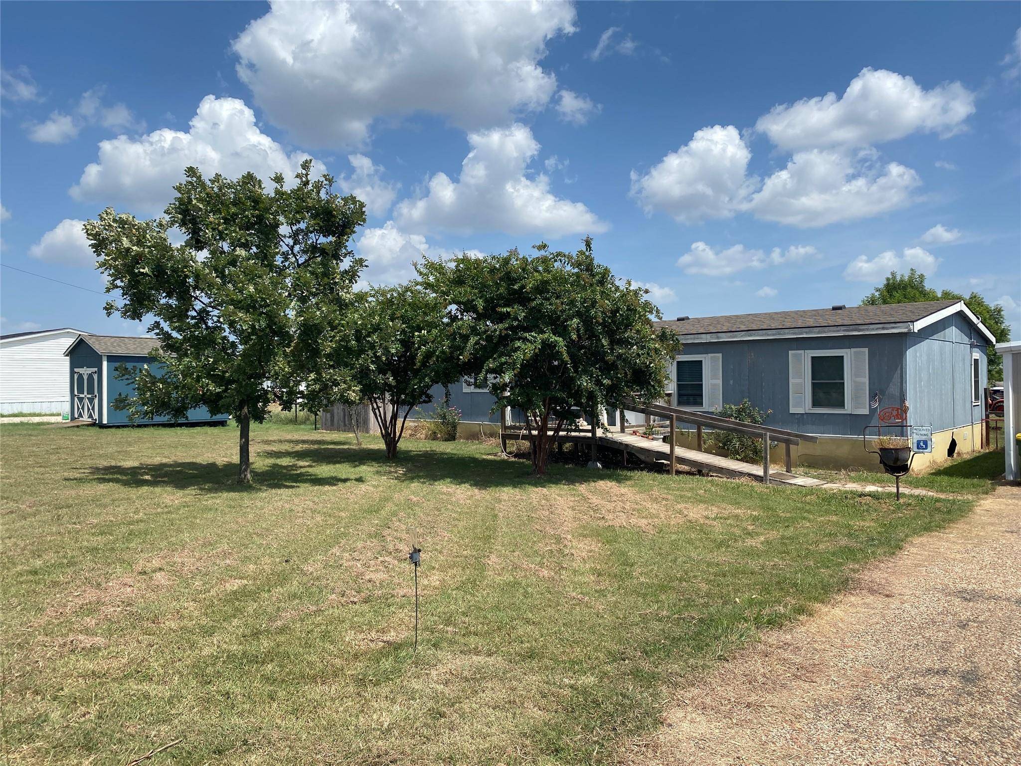 Joshua, TX 76058,5917 Hickory Court