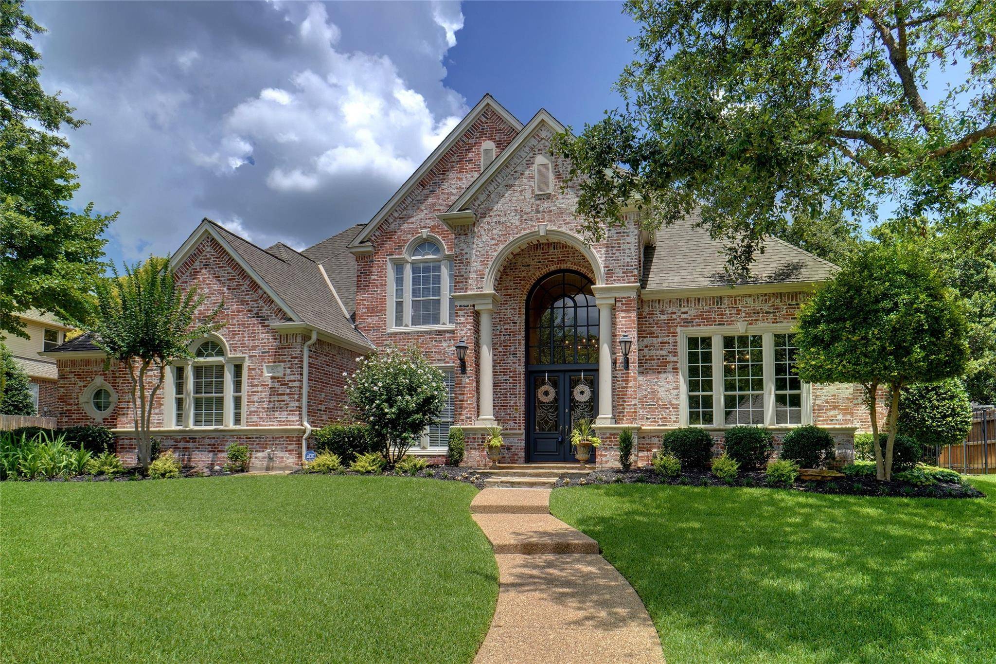 Southlake, TX 76092,903 Carriage Way