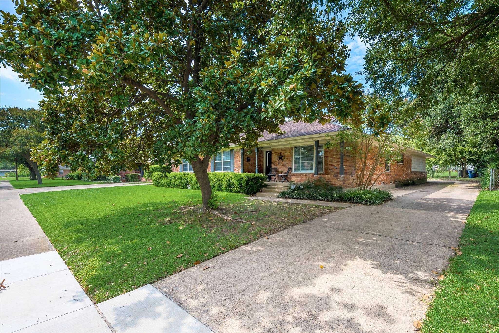 Dallas, TX 75228,3656 Delford Circle