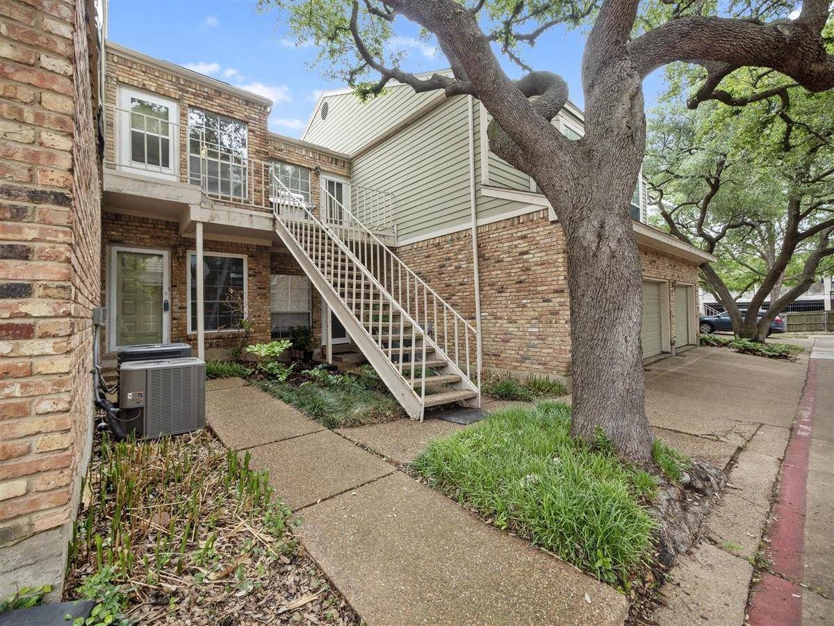 Dallas, TX 75214,7151 Gaston Avenue #905