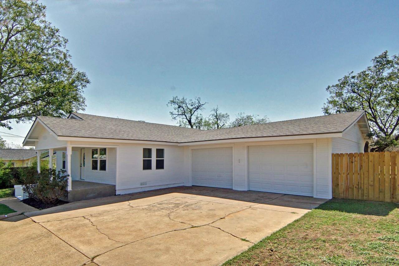 Breckenridge, TX 76424,805 W Lindsey Street