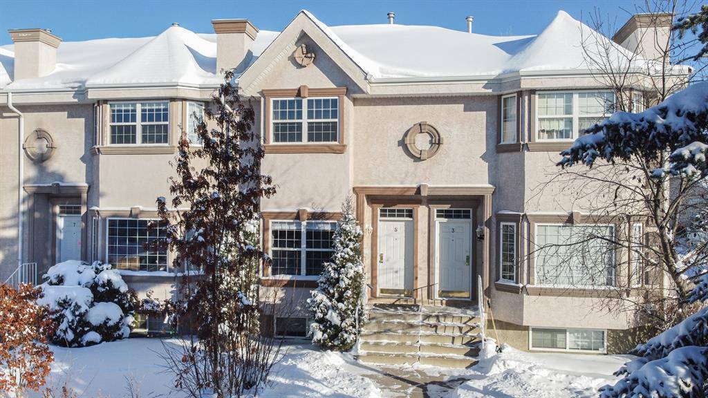 Red Deer, AB T4R 2W4,5 Adams Close