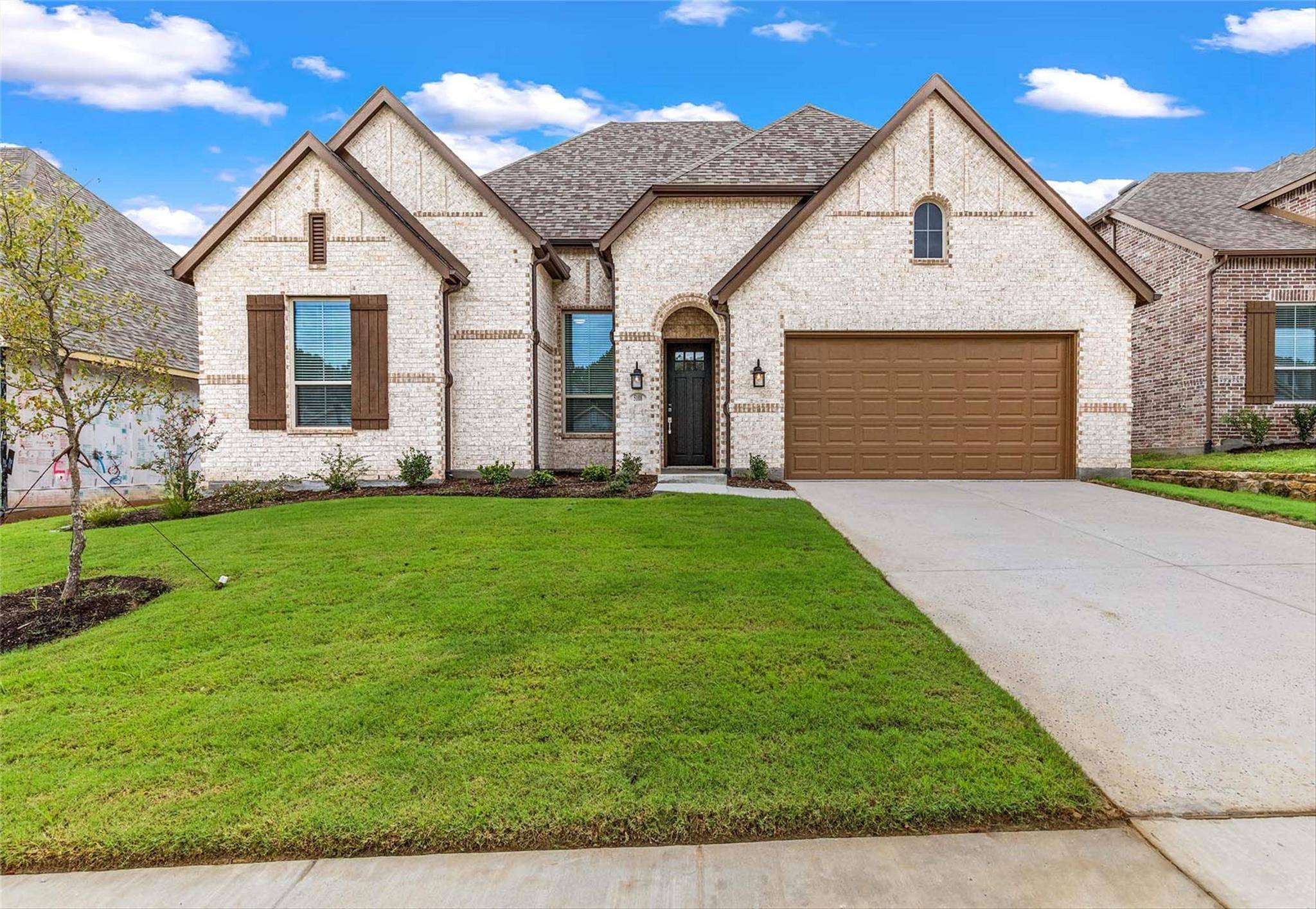 Denison, TX 75020,5108 Twin Oaks Court