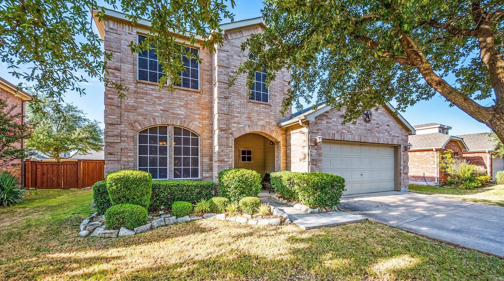 Grand Prairie, TX 75054,3227 Guadaloupe