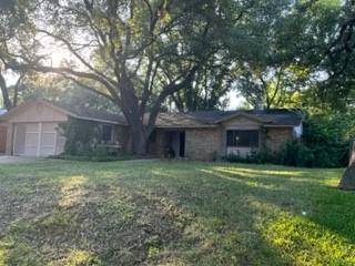 Arlington, TX 76013,2608 Greenwood Lane